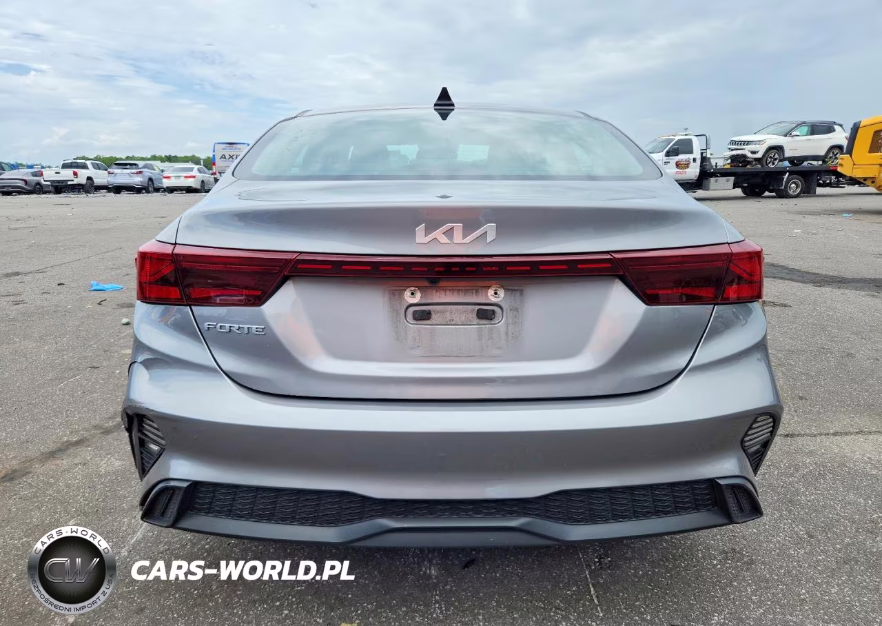 2023 Kia Forte Lxs VIN:3KPF24AD7PE663970 - 6