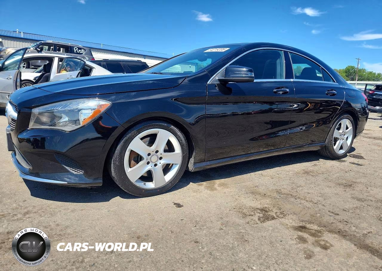 2017 Mercedes-Benz Cla 250 4Matic – zdjęcie 1 z 12