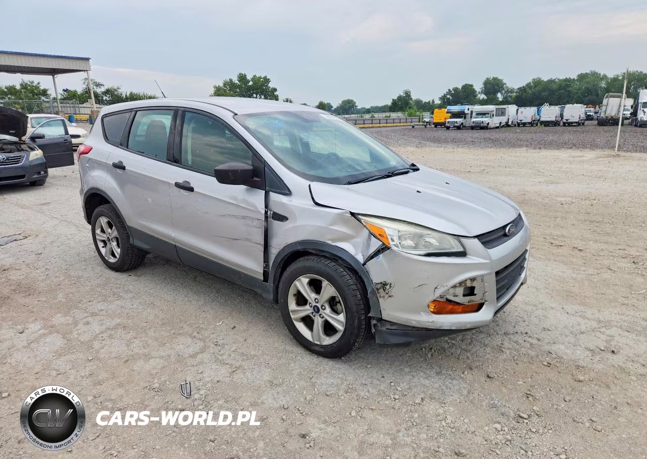 2014 Ford Escape S VIN:1FMCU0F70EUE50569 - 4