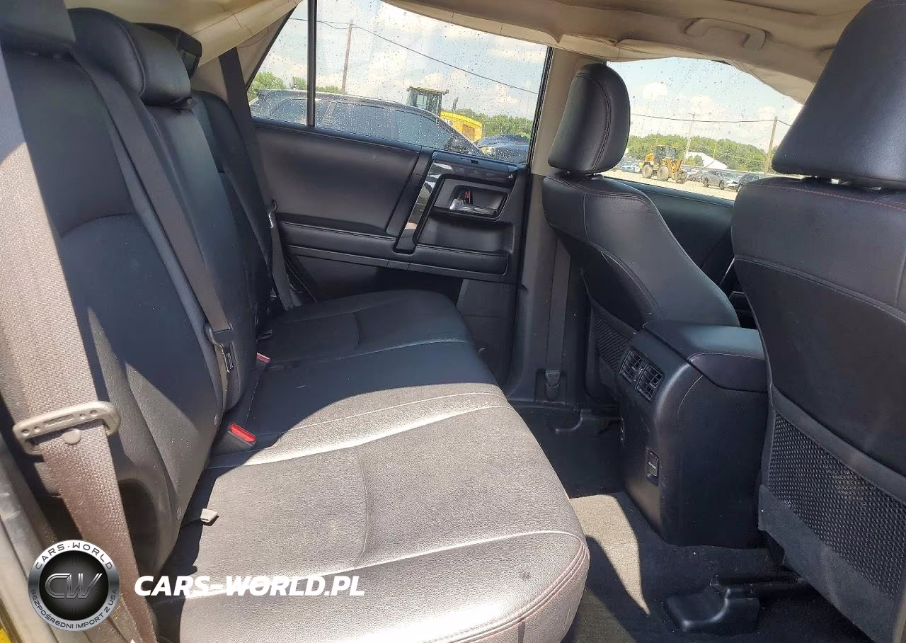 2019 Toyota 4Runner Trd Off-Road Premium VIN:JTEBU5JR2K5649078 - 10