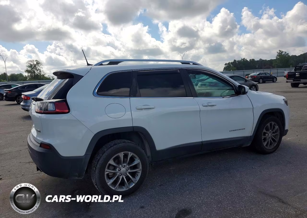 2019 Jeep Cherokee Latitude Plus VIN:1C4PJLLB0KD434232 - 3