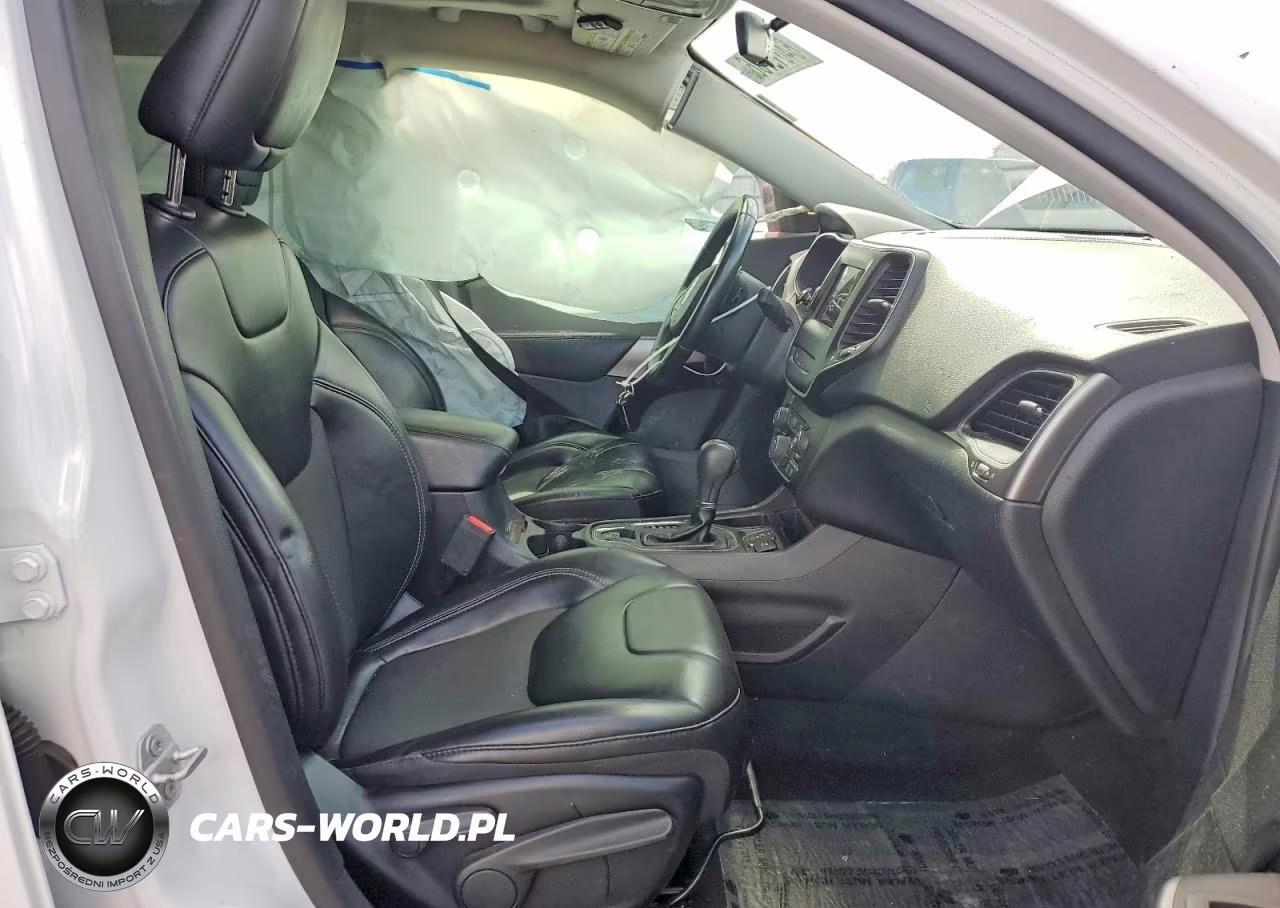 2019 Jeep Cherokee Latitude Plus VIN:1C4PJLLB0KD434232 - 7