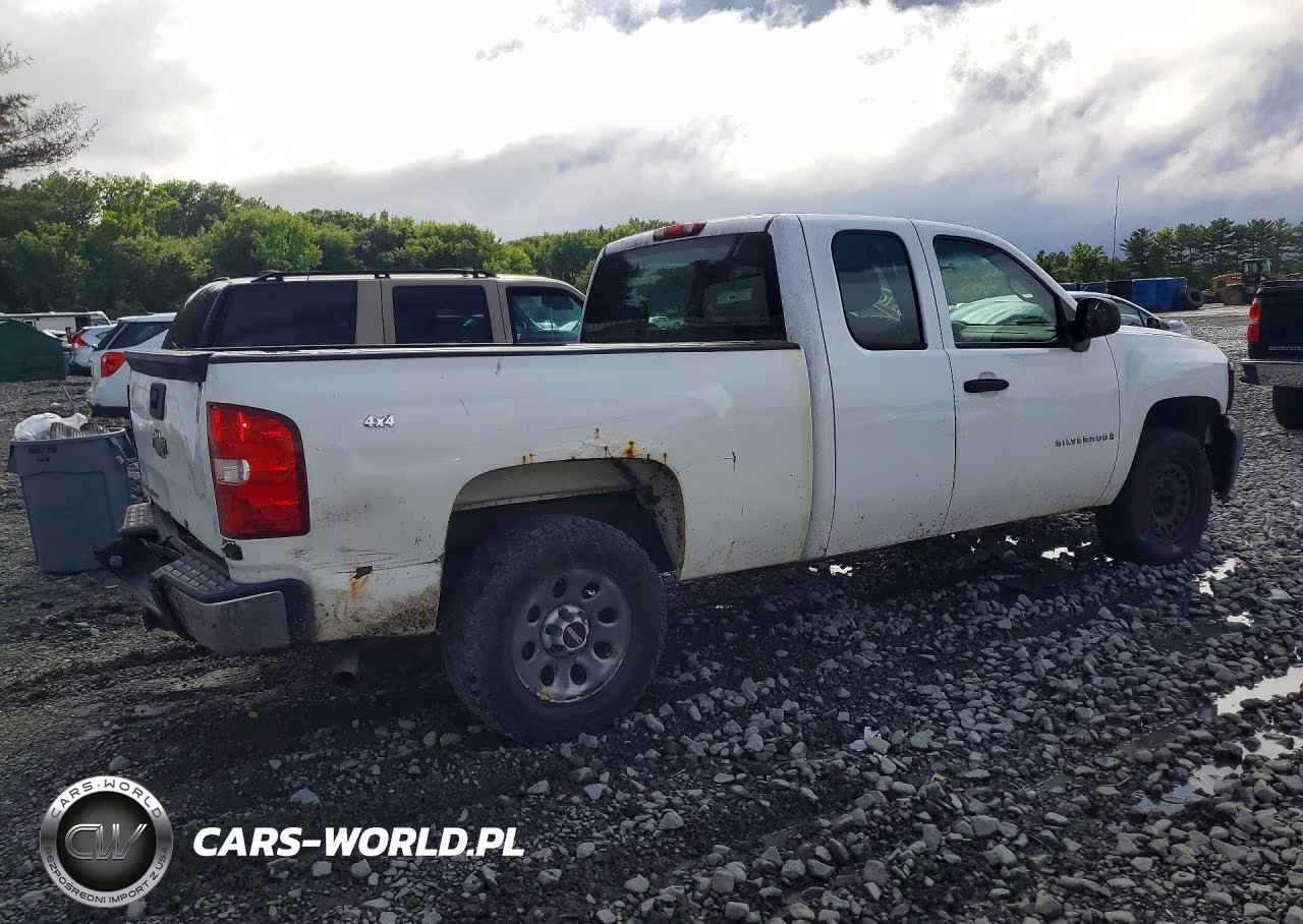 2007 Chevrolet Silverado C1500 Classic VIN:1GCEC19XX7Z639284 - 3