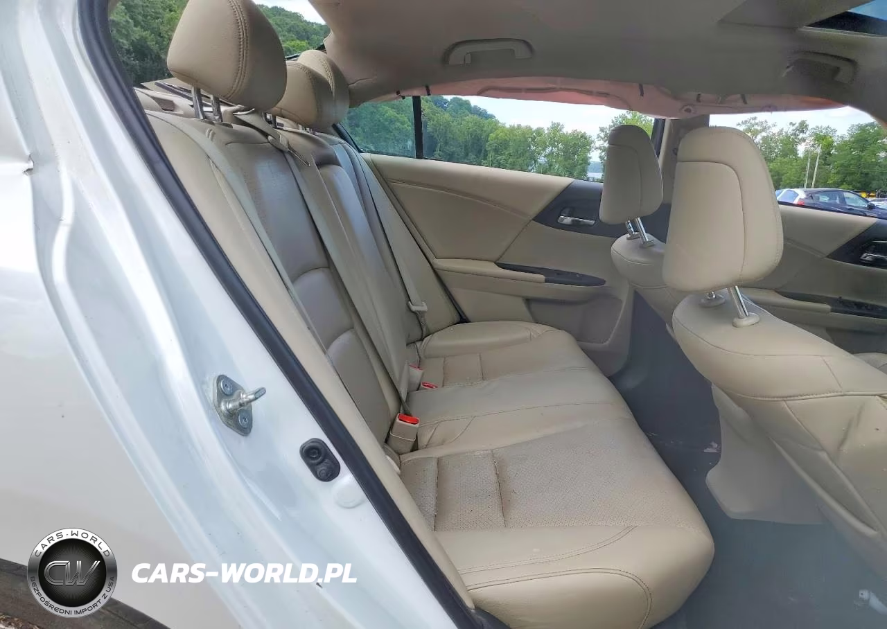 2016 Honda Accord Touring VIN:1HGCR3F96GA004974 - 10