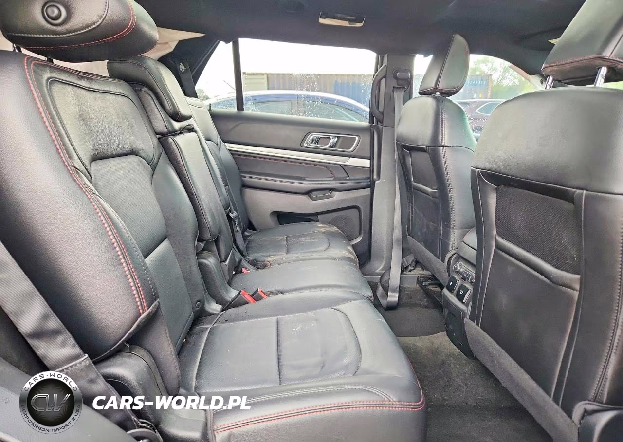 2018 Ford Explorer Sport VIN:1FM5K8GT4JGA38320 - 11