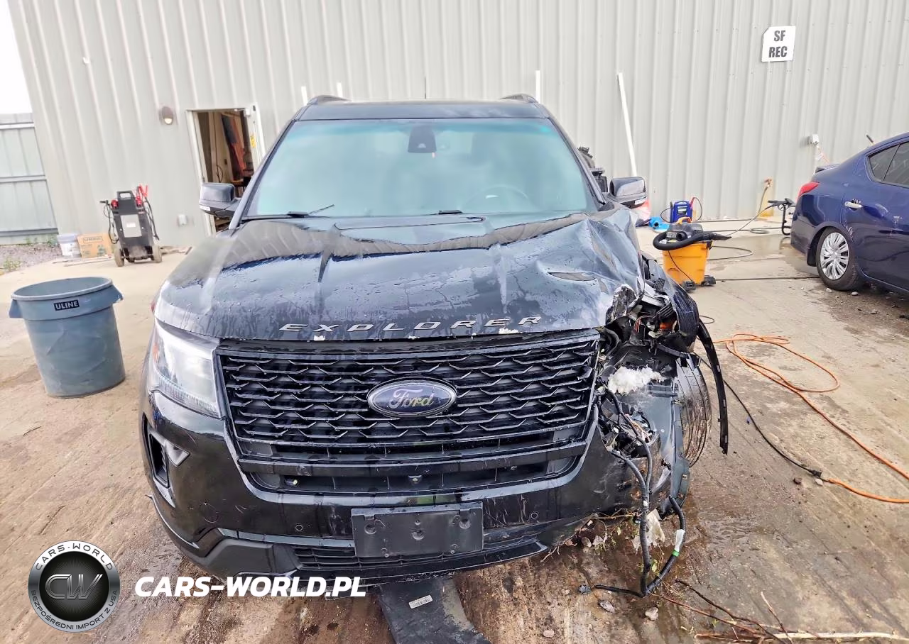 2018 Ford Explorer Sport VIN:1FM5K8GT4JGA38320 - 5
