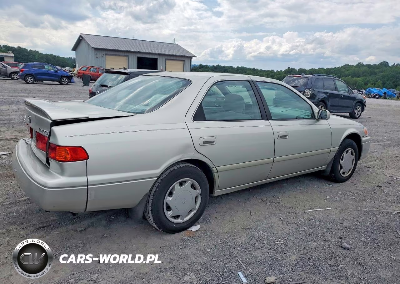 2000 Toyota Camry Ce VIN:4T1BG22K7YU000723 - 3