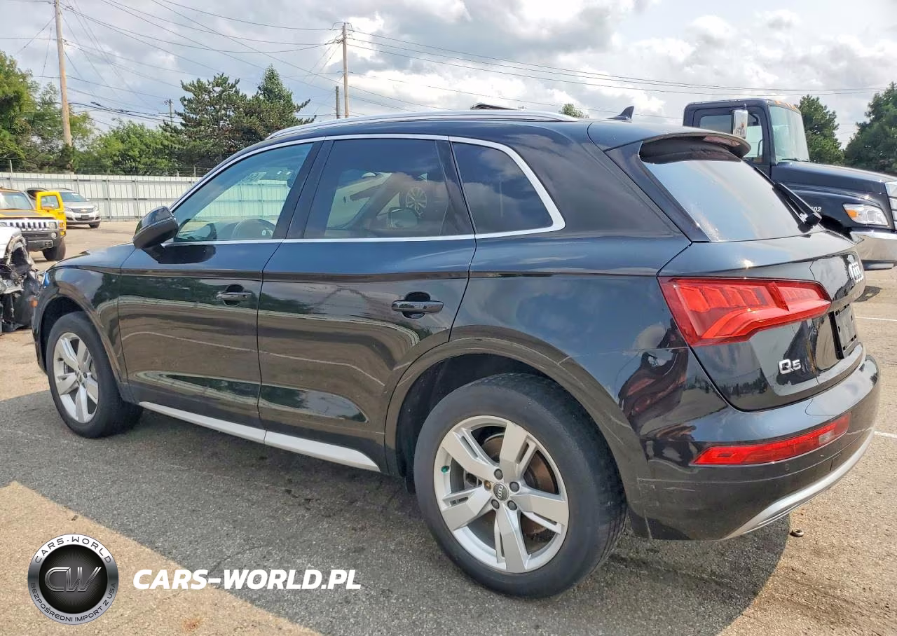 2018 Audi Q5 Premium Plus VIN:WA1BNAFY3J2134286 - 2