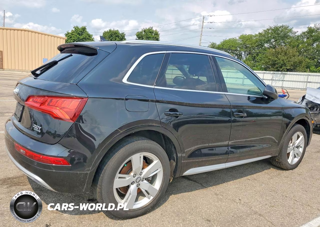 2018 Audi Q5 Premium Plus VIN:WA1BNAFY3J2134286 - 3