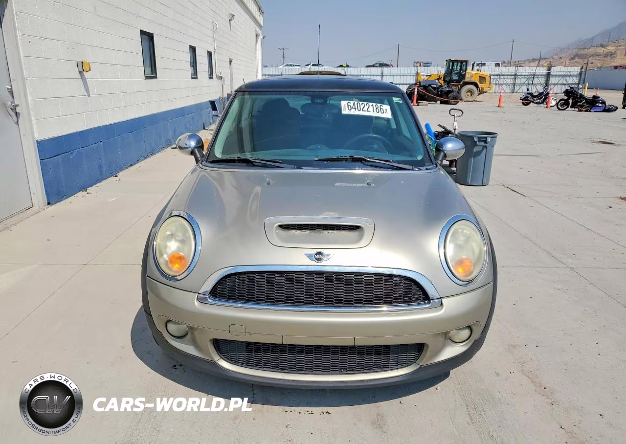 2009 Mini Cooper S VIN:WMWMF73569TT94340 - 5