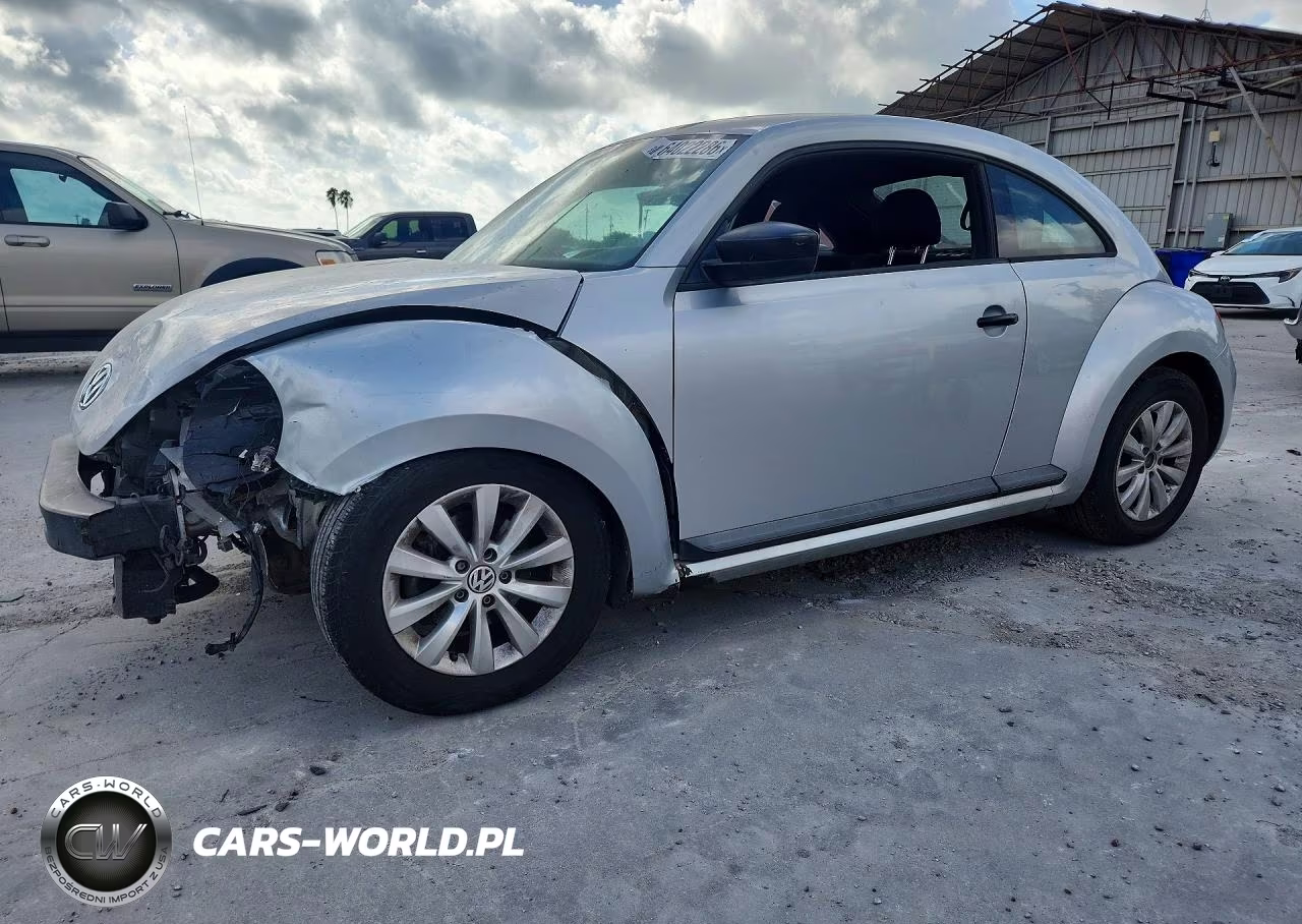 2013 Volkswagen Beetle – zdjęcie 1 z 12