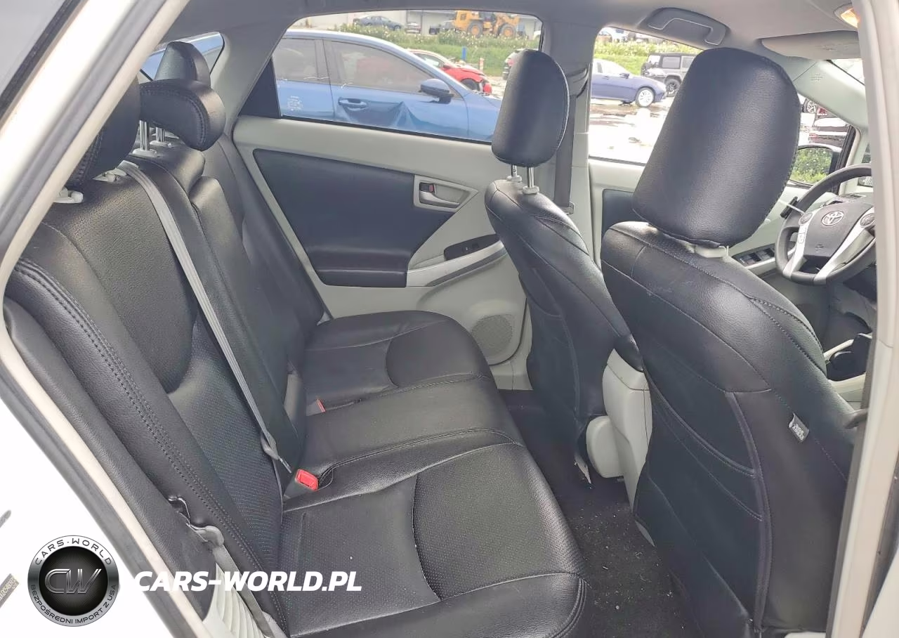 2012 Toyota Prius Three VIN:JTDKN3DU2C5480932 - 10