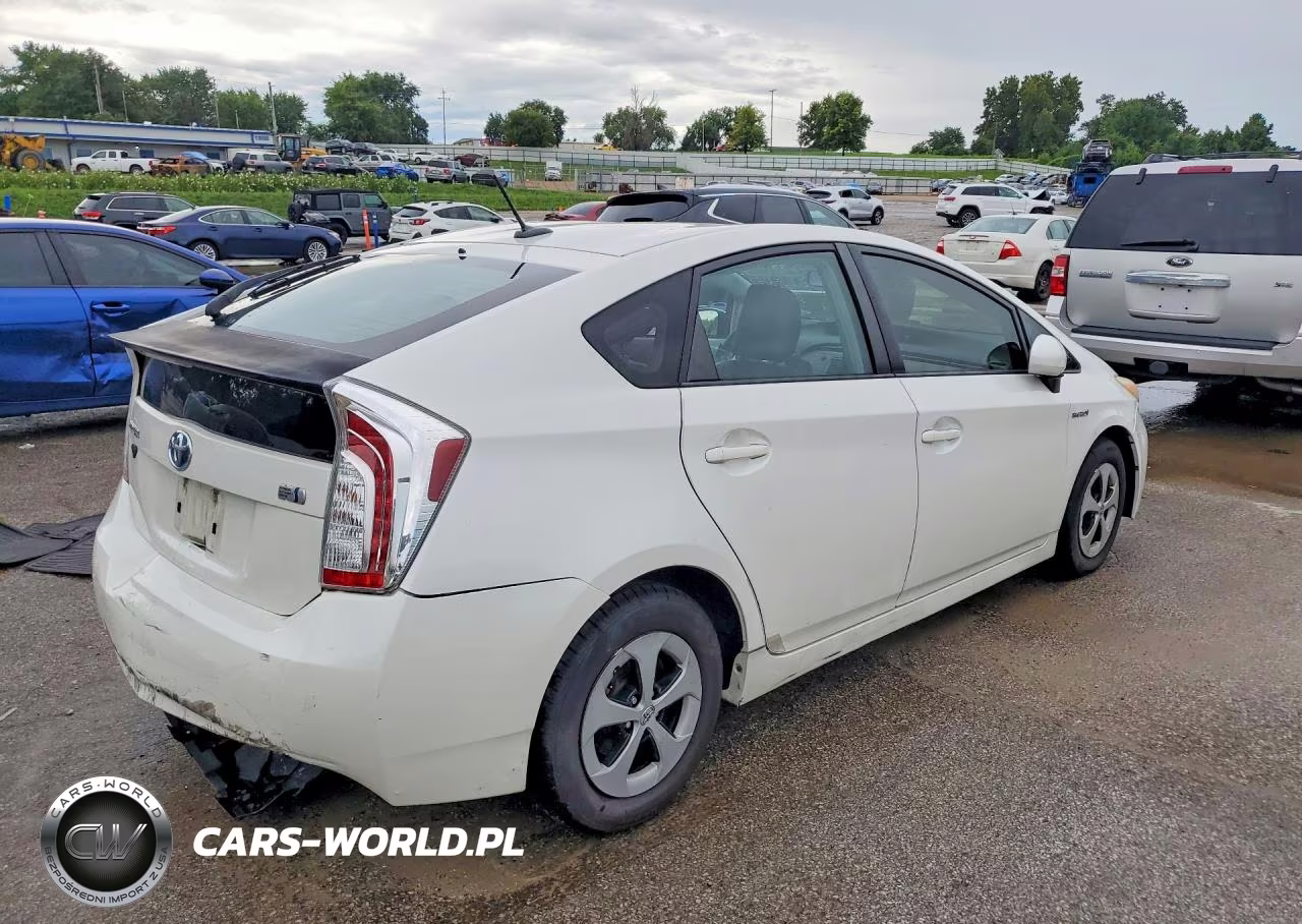 2012 Toyota Prius Three VIN:JTDKN3DU2C5480932 - 3