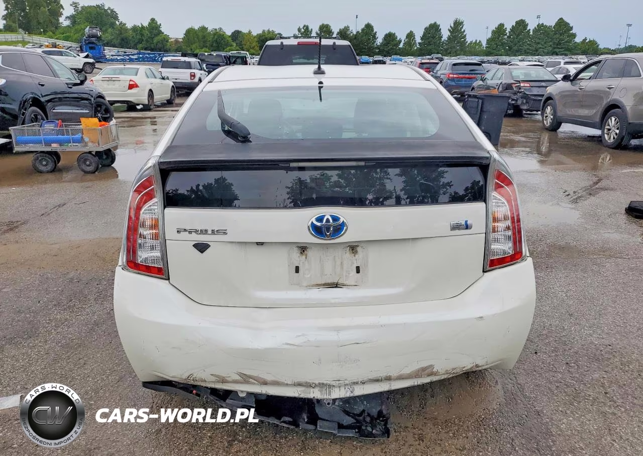 2012 Toyota Prius Three VIN:JTDKN3DU2C5480932 - 6