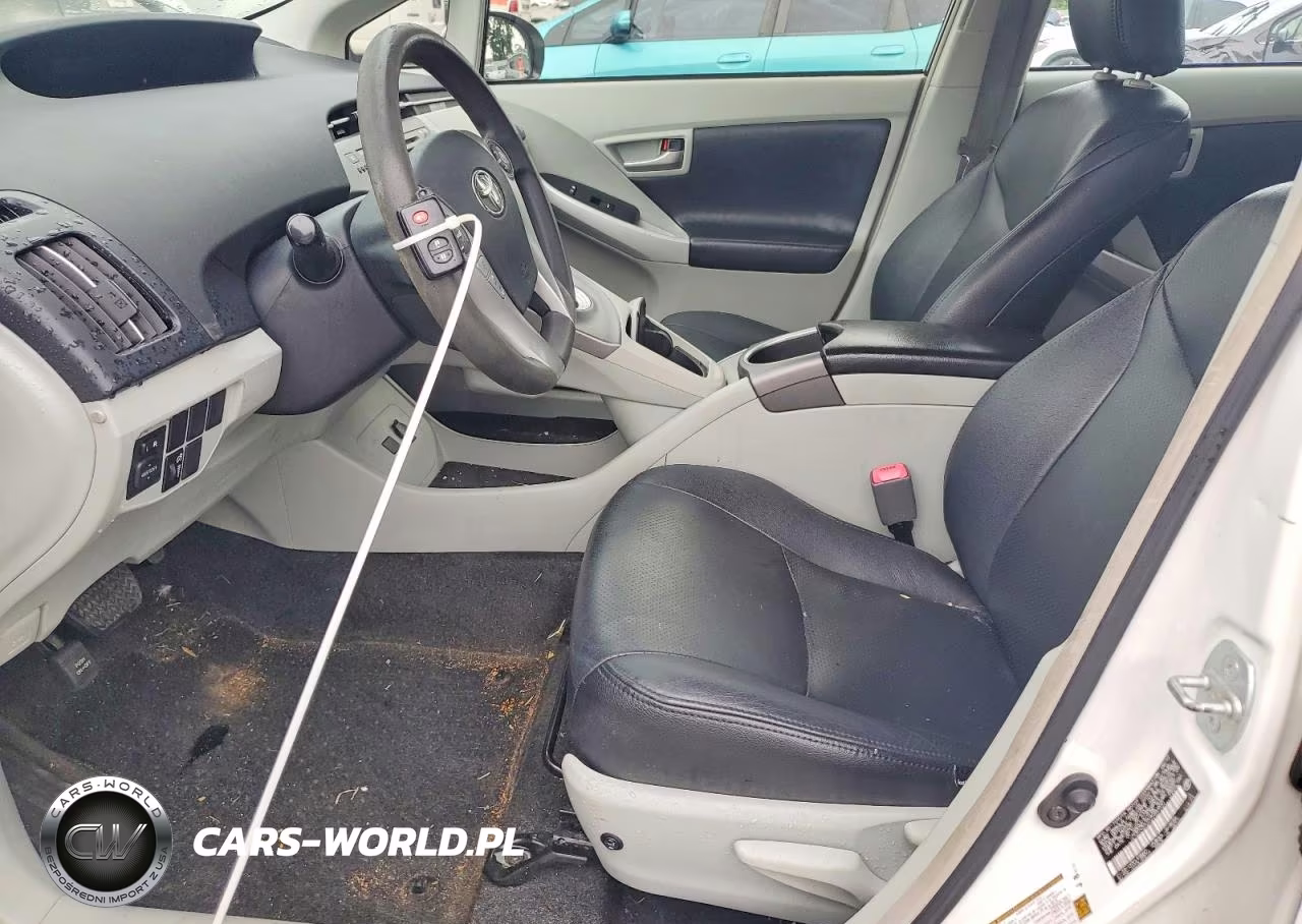 2012 Toyota Prius Three VIN:JTDKN3DU2C5480932 - 7
