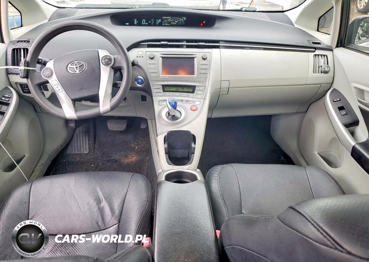 2012 Toyota Prius Three VIN:JTDKN3DU2C5480932 - 8
