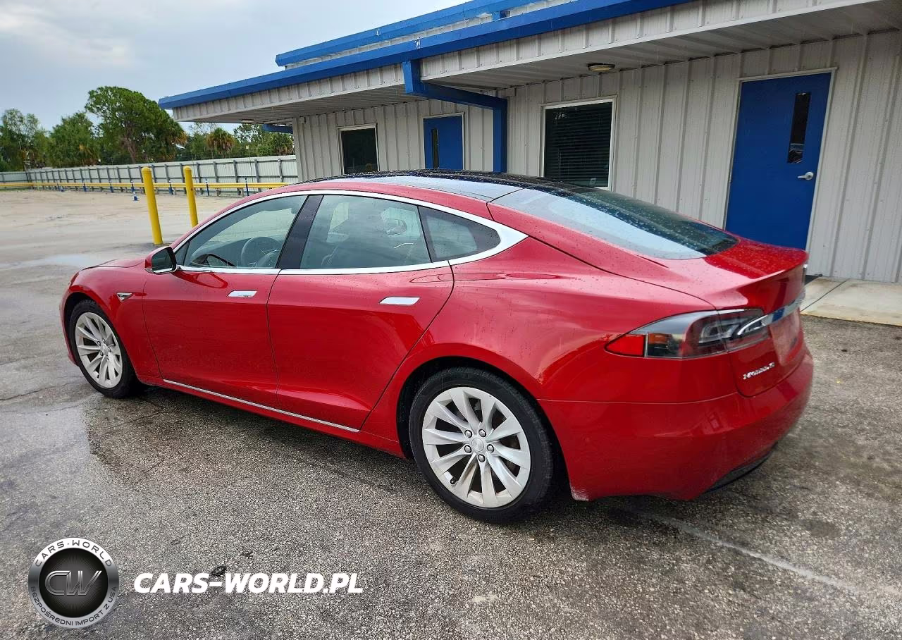 2016 Tesla Model S VIN:5YJSA1E25GF160733 - 2