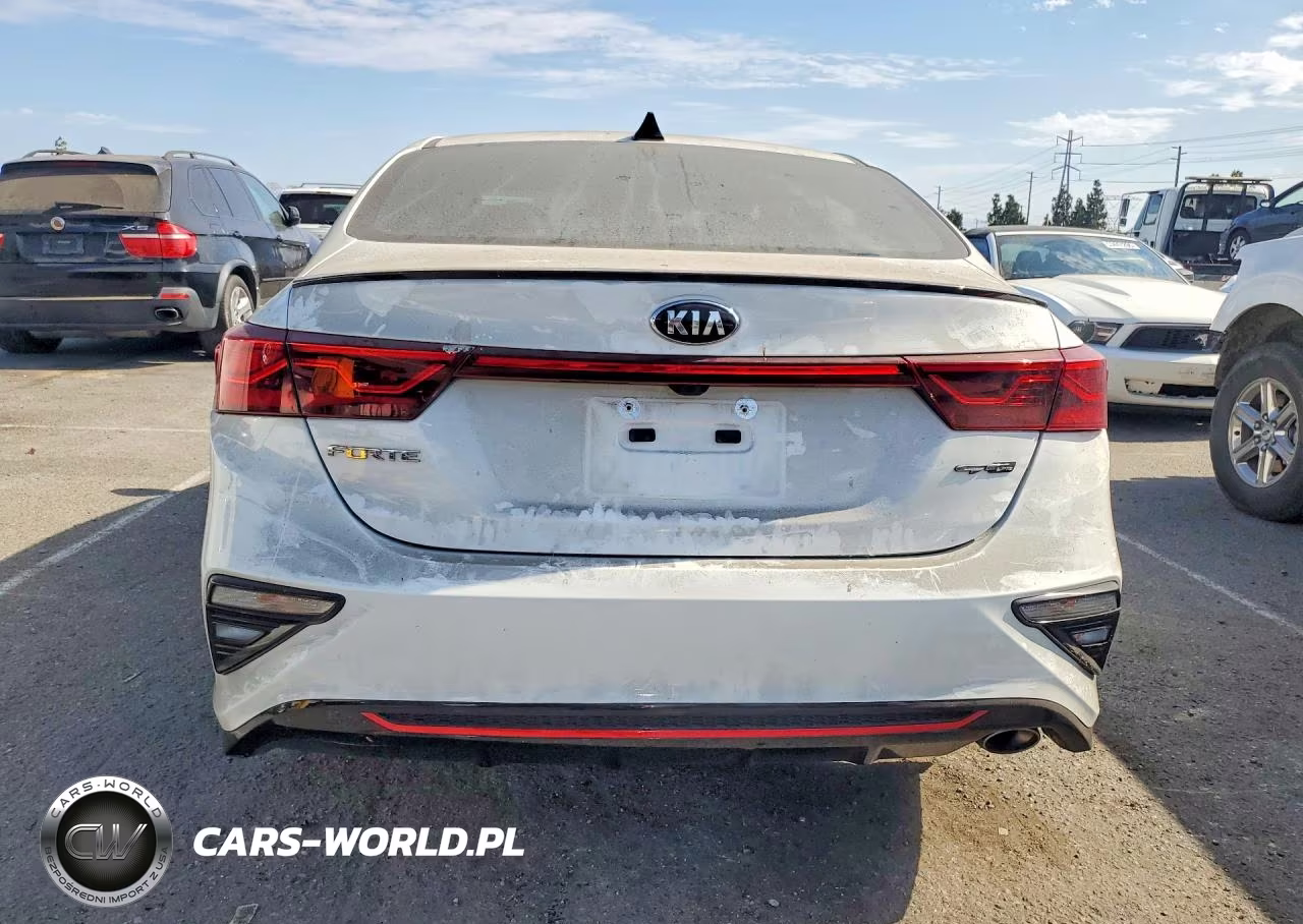 2021 Kia Forte Gt Line VIN:3KPF34AD0ME410451 - 6