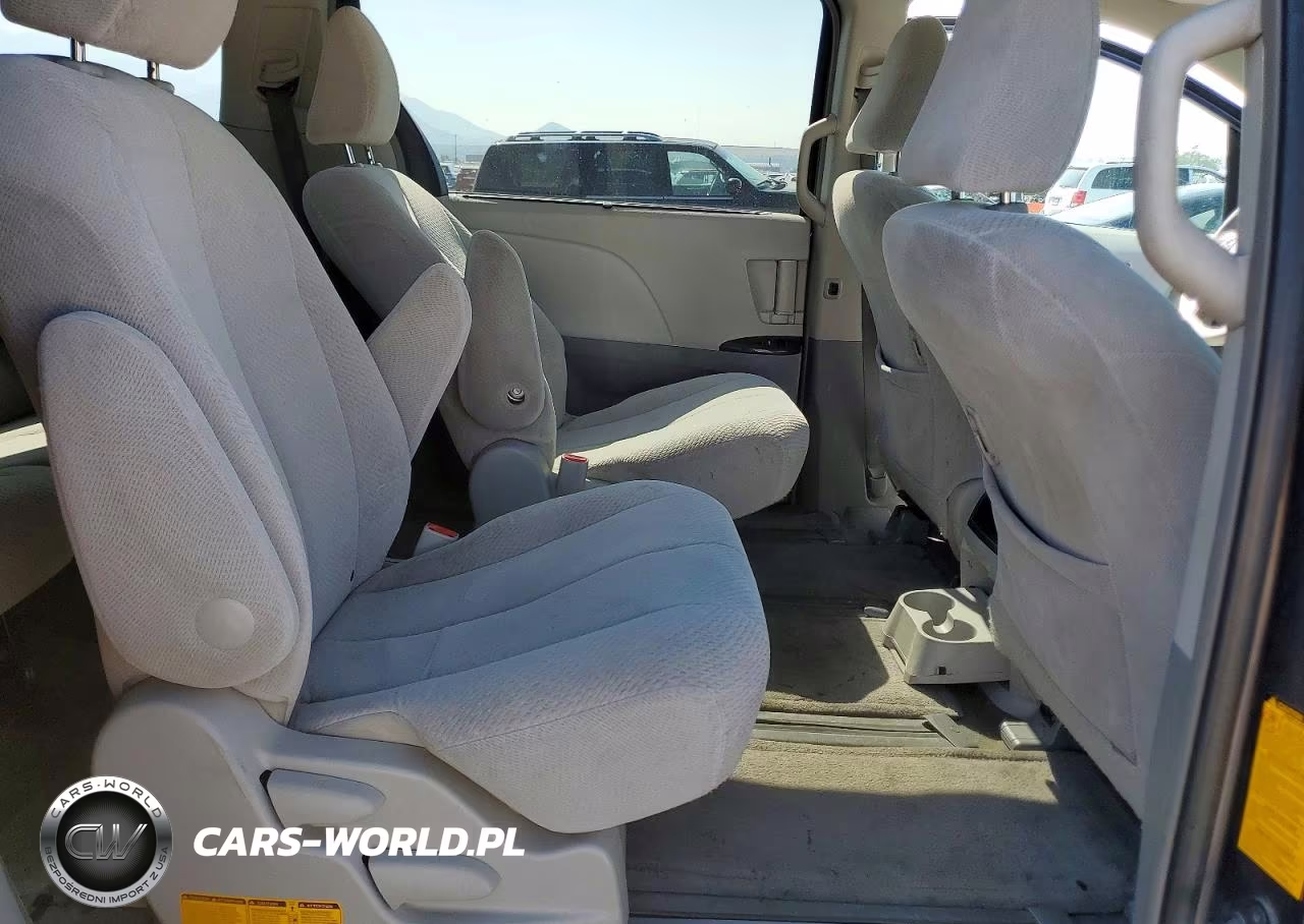 2013 Toyota Sienna Le VIN:5TDJK3DC5DS061108 - 11