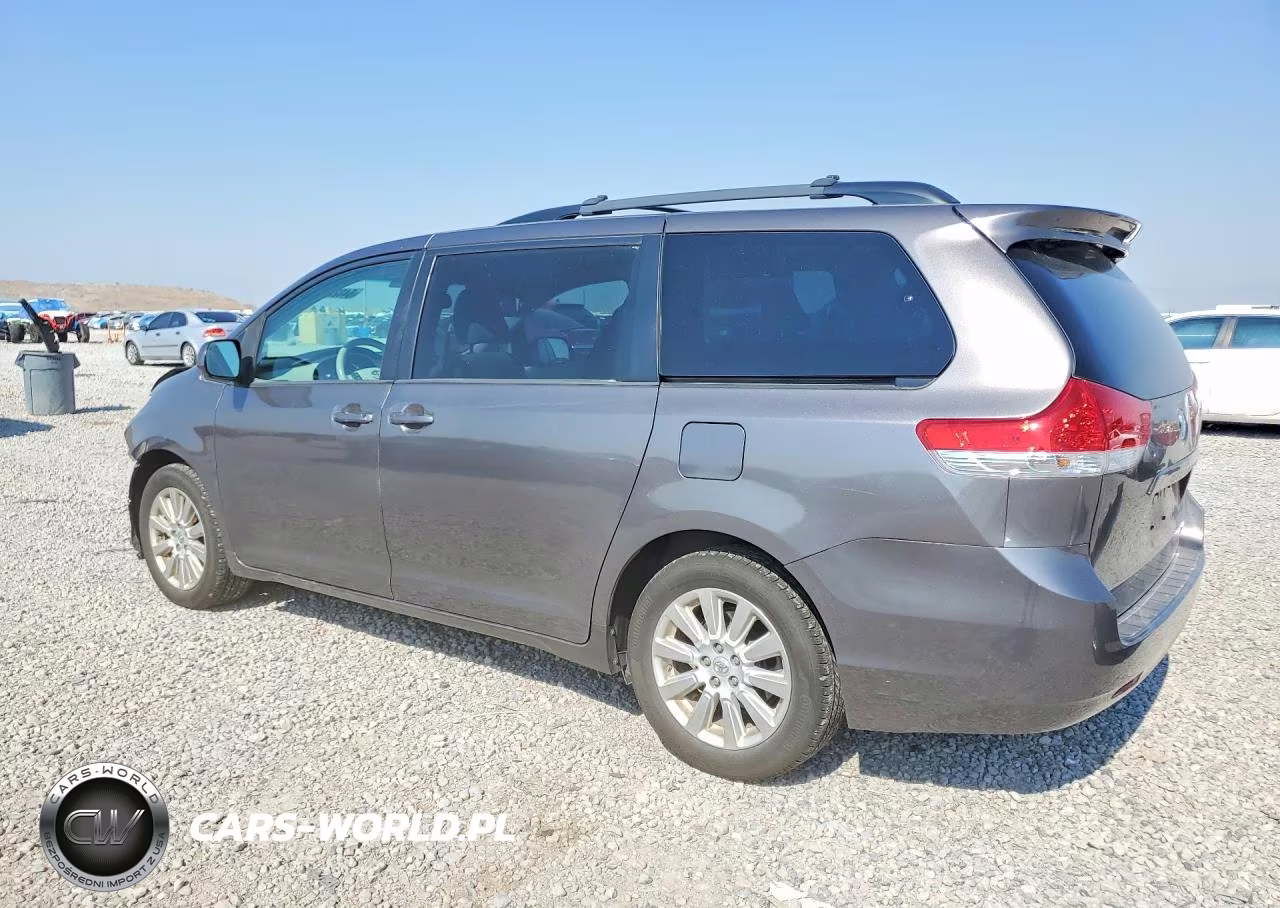 2013 Toyota Sienna Le VIN:5TDJK3DC5DS061108 - 2
