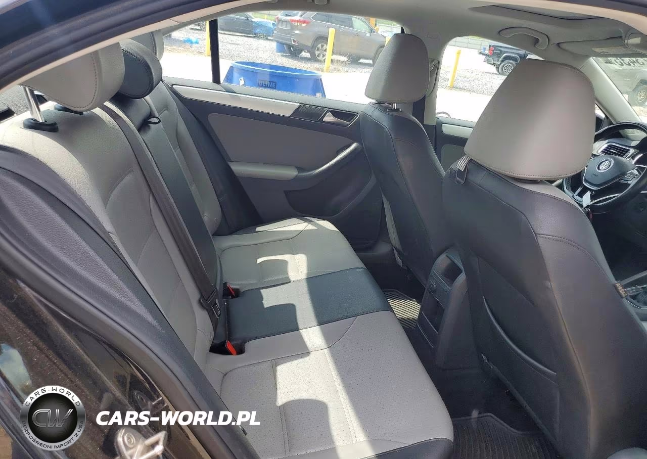2016 Volkswagen Jetta Hybrid VIN:3VW637AJ6GM419833 - 10