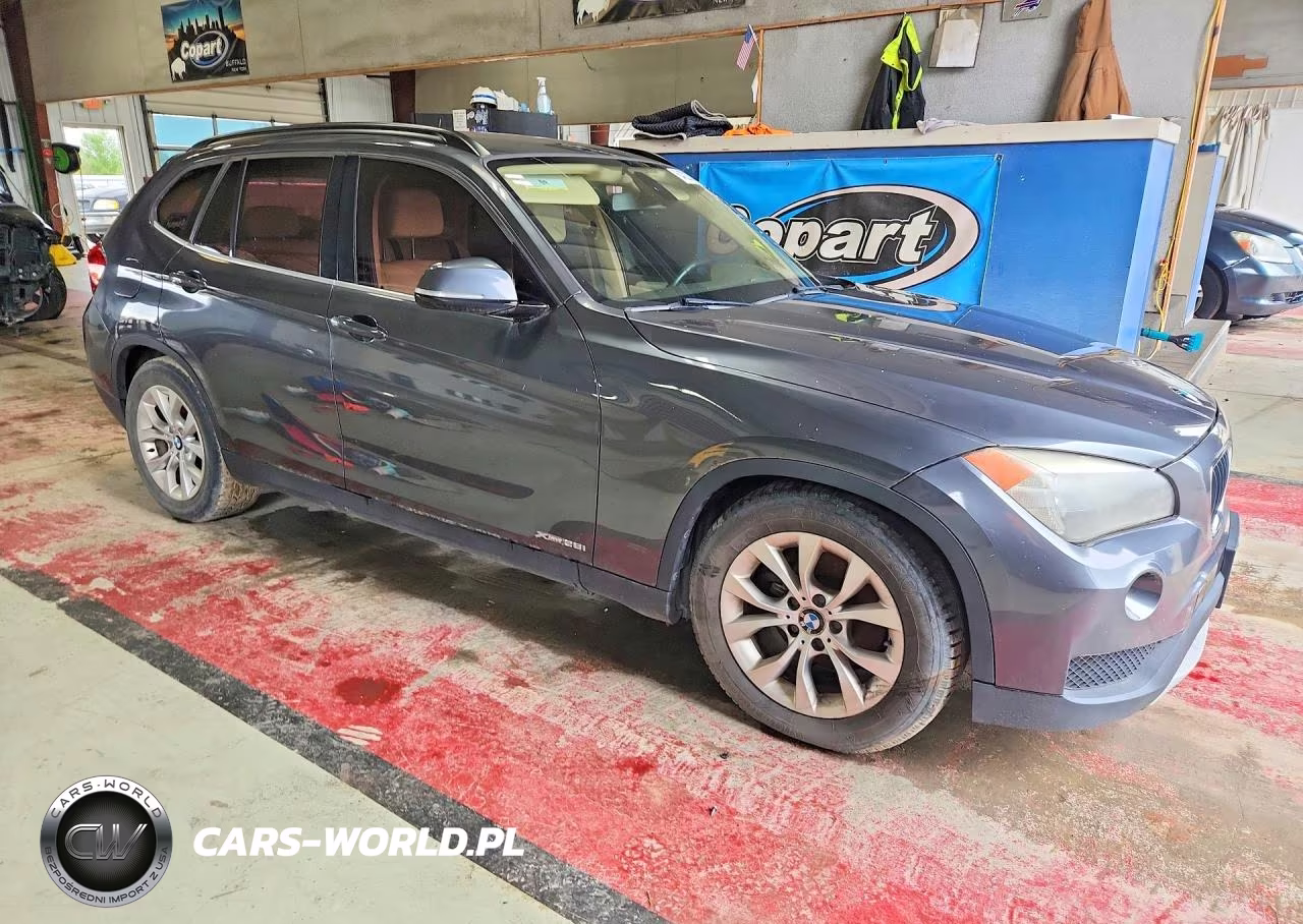 2013 BMW X1 xDrive28I VIN:WBAVL1C54DVR83099 - 4