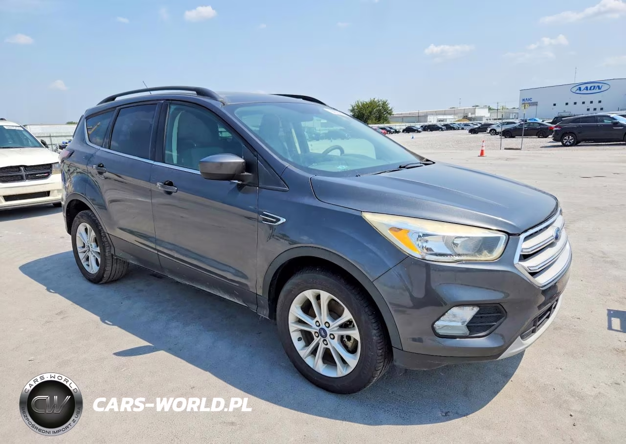 2018 Ford Escape Se VIN:1FMCU9GD8JUB36235 - 4