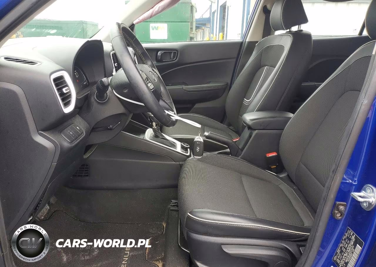 2023 Hyundai Venue Limited VIN:KMHRC8A30PU273220 - 7