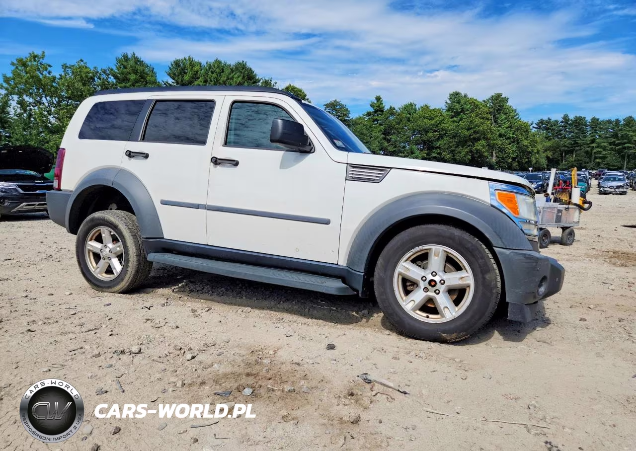 2007 Dodge Nitro Sxt VIN:1D8GU28KX7W601932 - 4