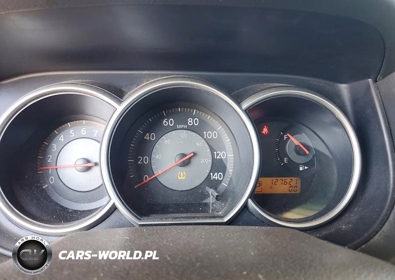 2008 Nissan Versa 1.8 S VIN:3N1BC13EX8L377658 - 9