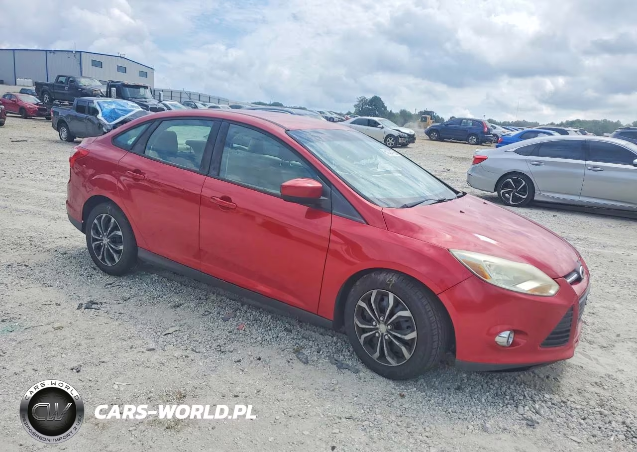 2012 Ford Focus Se VIN:1FAHP3F20CL287518 - 4