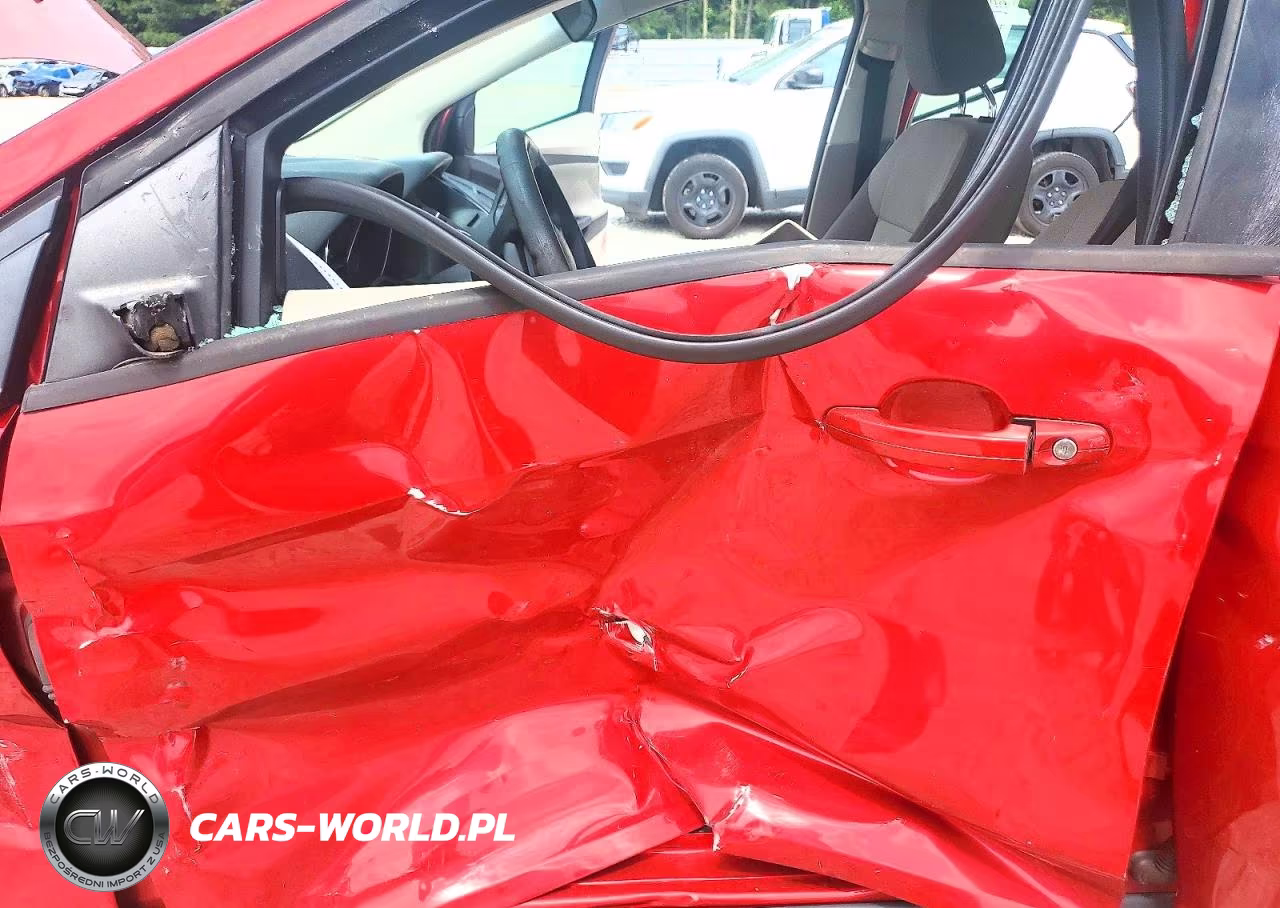 2012 Ford Focus Se VIN:1FAHP3F20CL287518 - 7