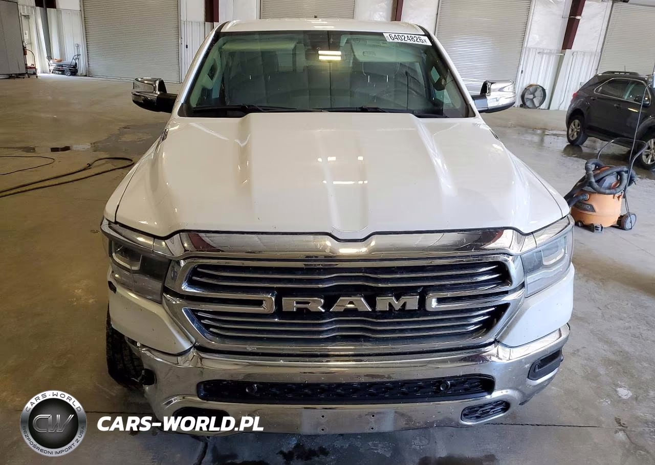 2020 Ram 1500 Laramie VIN:1C6SRFJT2LN416169 - 5