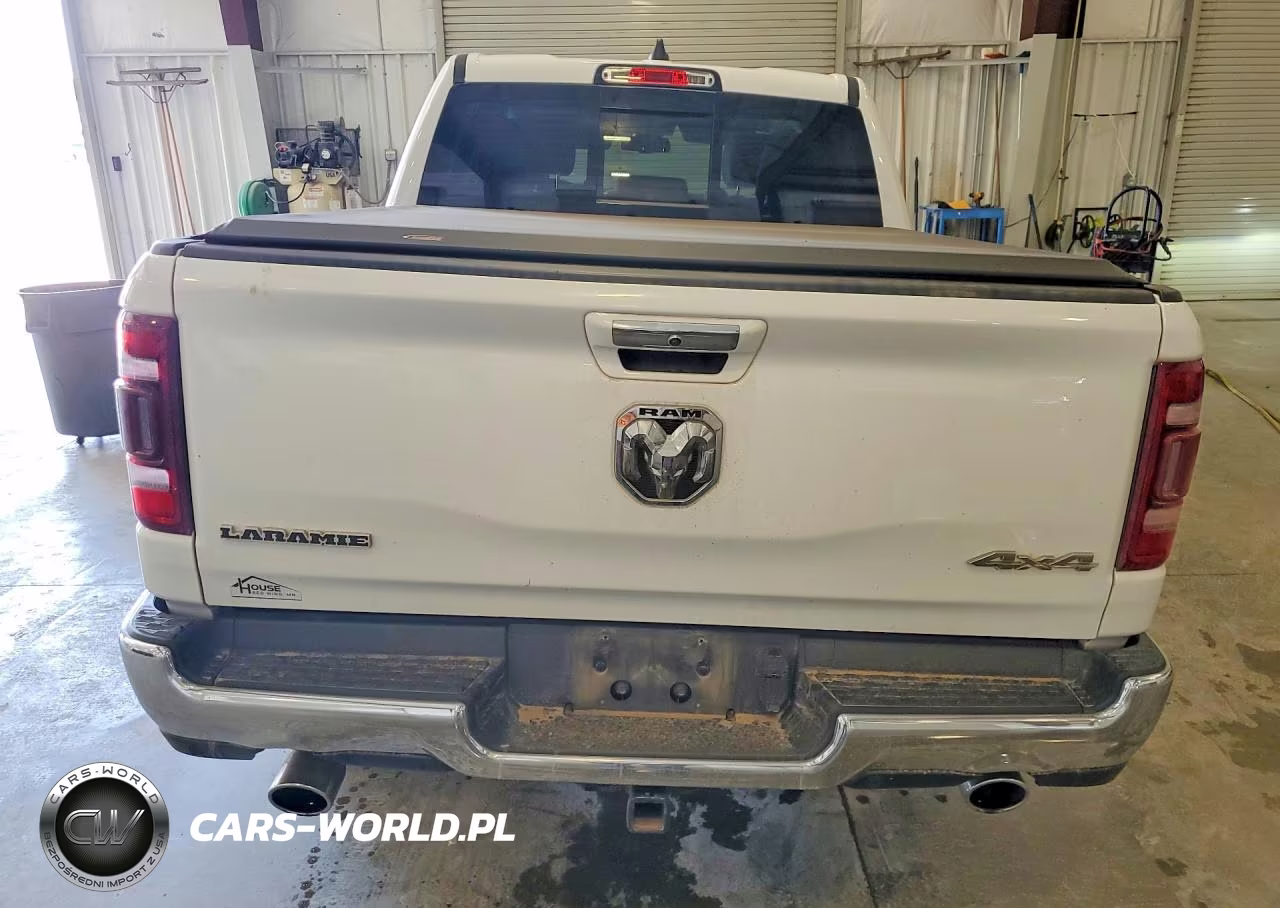 2020 Ram 1500 Laramie VIN:1C6SRFJT2LN416169 - 6