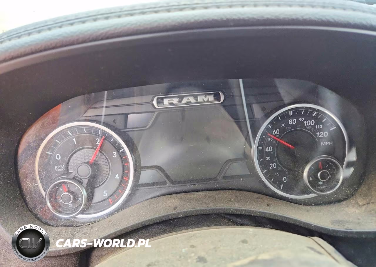 2021 Ram 3500 Laramie VIN:3C63RRJL6MG649505 - 9