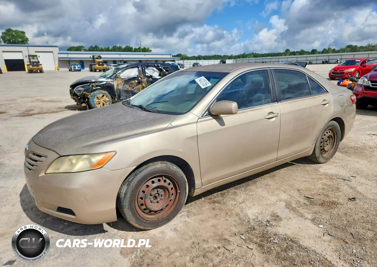 2007 Toyota Camry Le – zdjęcie 1 z 12