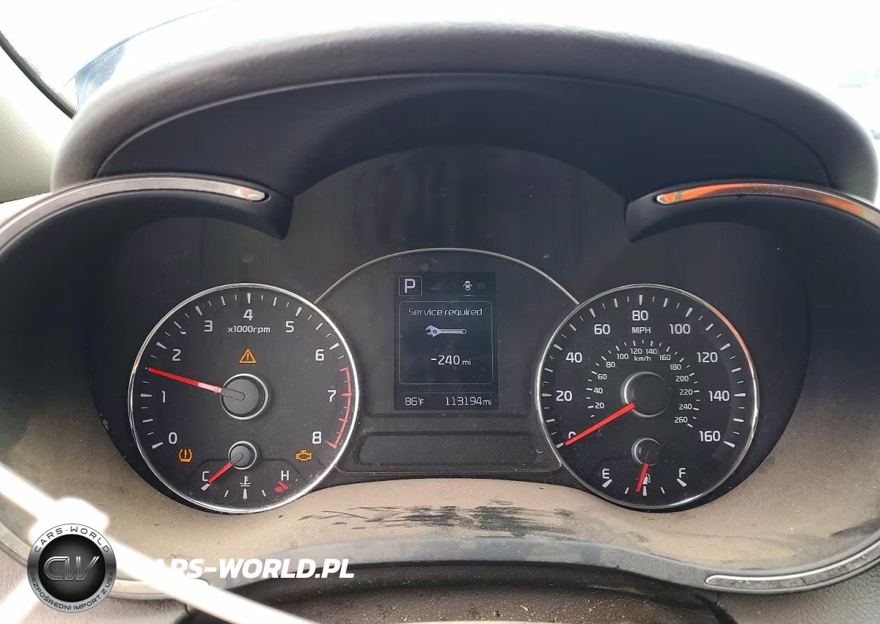 2018 Kia Forte S VIN:3KPFL4A71JE186743 - 9