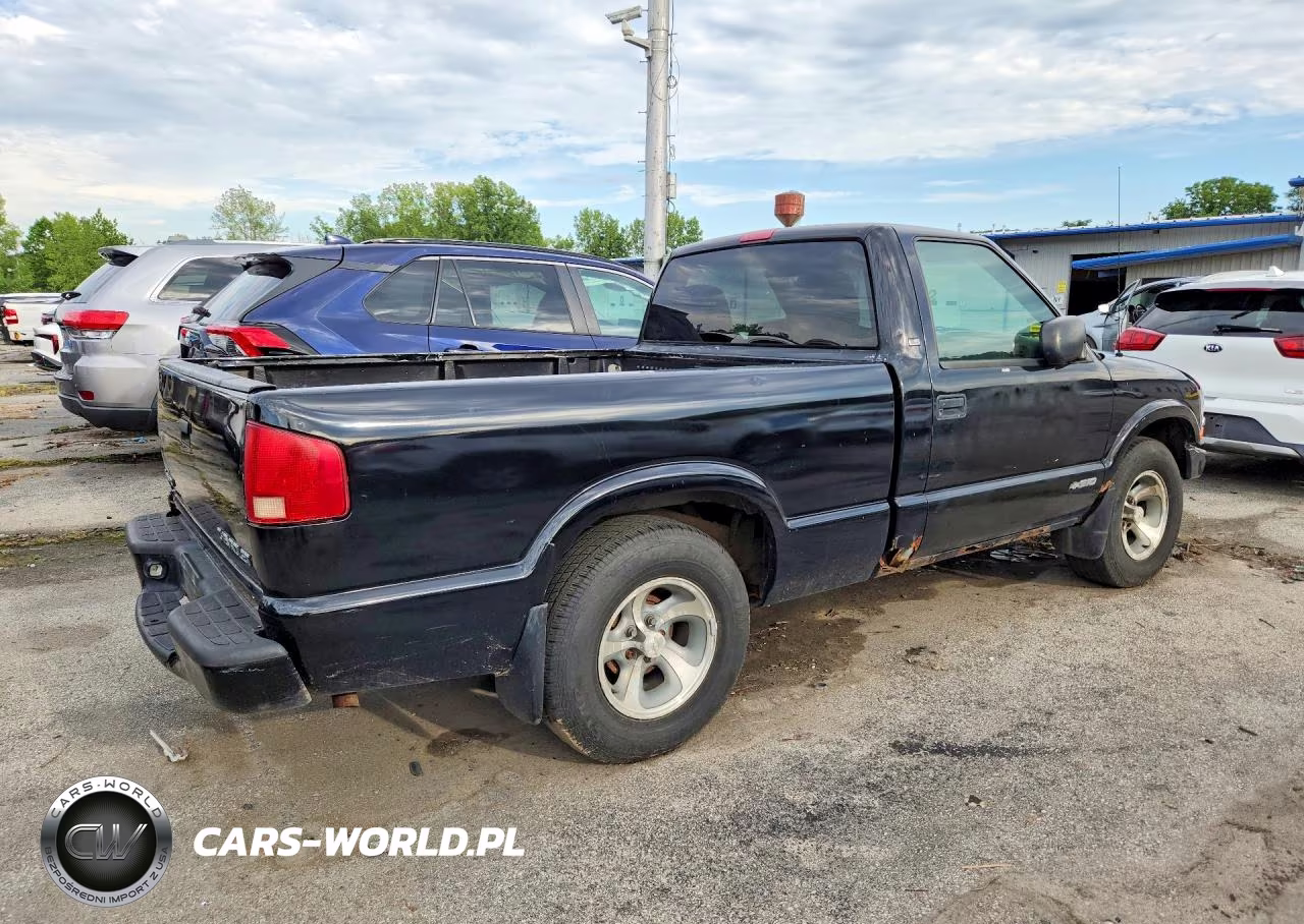 2003 Chevrolet S Truck S10 VIN:1GCCS14H638207690 - 3