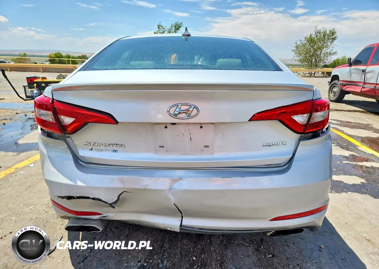 2015 Hyundai Sonata Sport VIN:5NPE34AF6FH220441 - 6