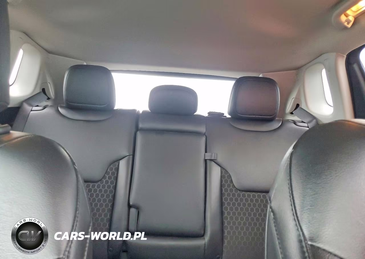 2020 Jeep Compass Latitude VIN:3C4NJDBB3LT165122 - 10
