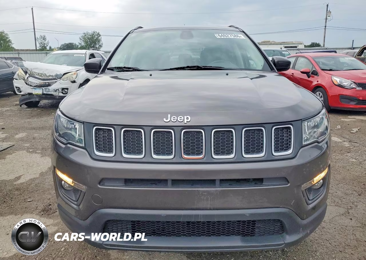 2020 Jeep Compass Latitude VIN:3C4NJDBB3LT165122 - 5