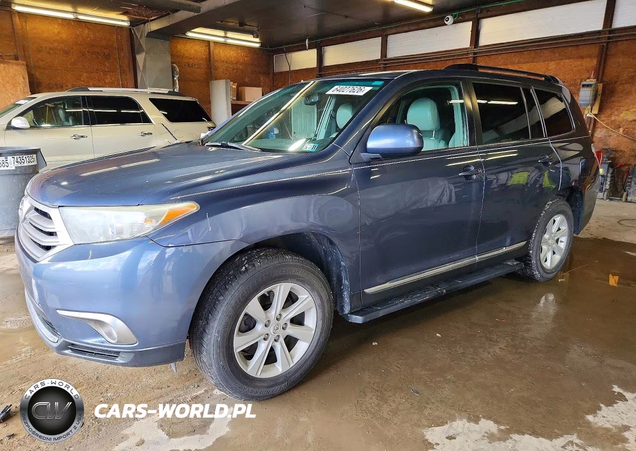 2013 Toyota Highlander Se