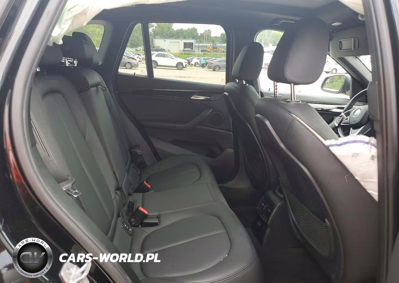 2020 BMW X1 xDrive28I VIN:WBXJG9C04L5P23702 - 10