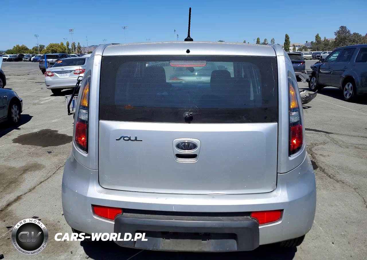 2011 Kia Soul Base VIN:KNDJT2A17B7347477 - 6