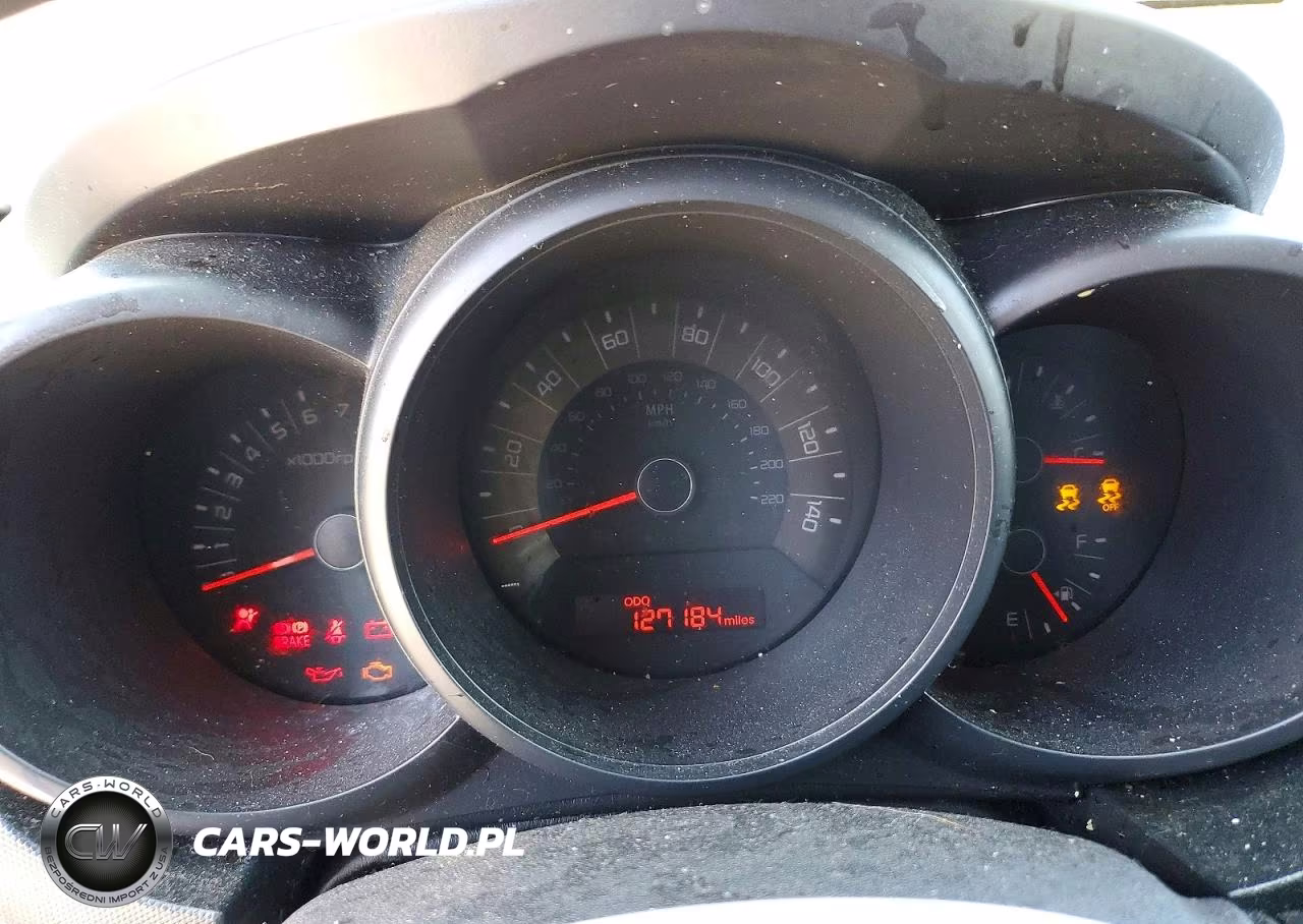 2011 Kia Soul Base VIN:KNDJT2A17B7347477 - 9