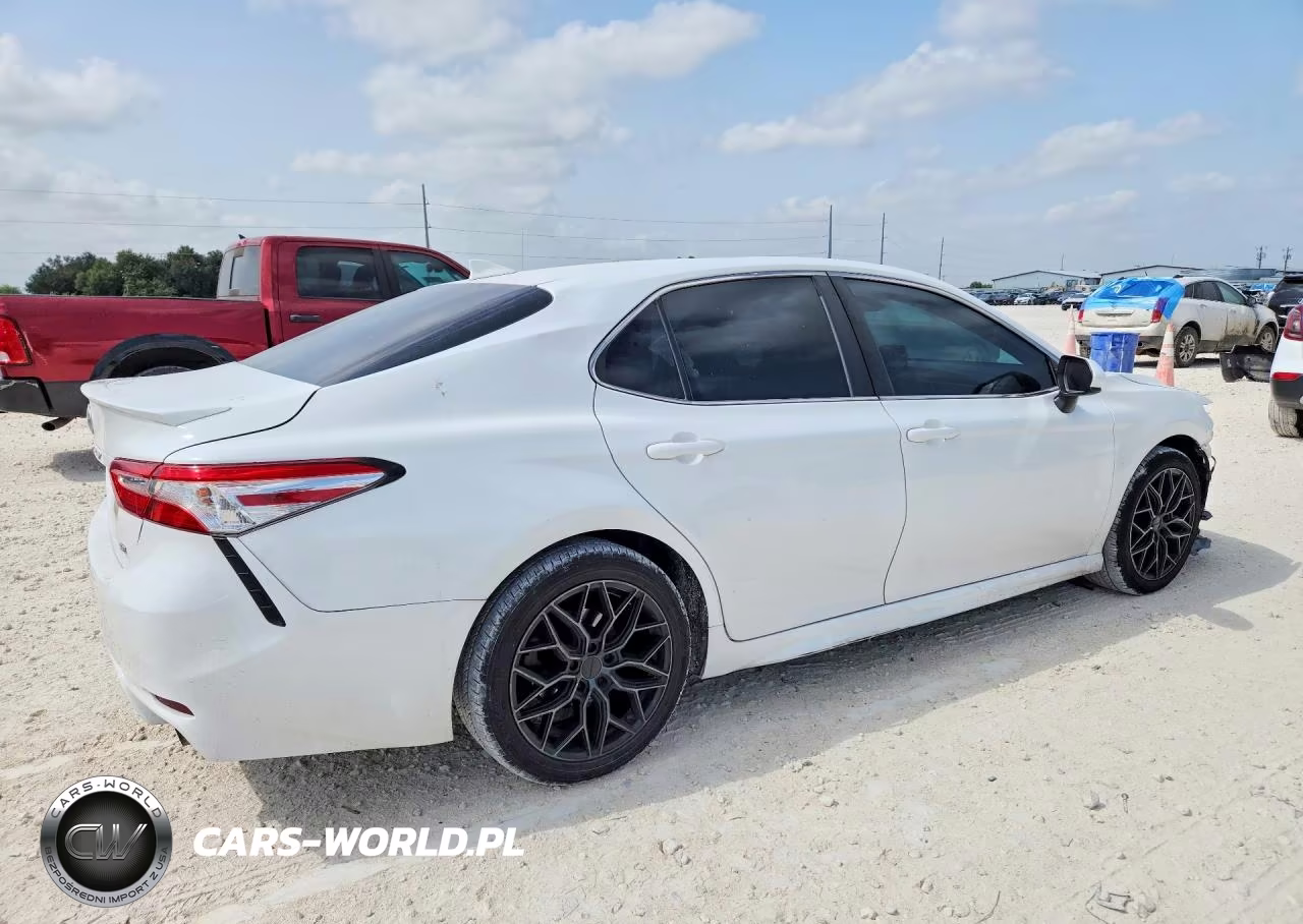 2020 Toyota Camry Se VIN:4T1G11AK4LU906159 - 3