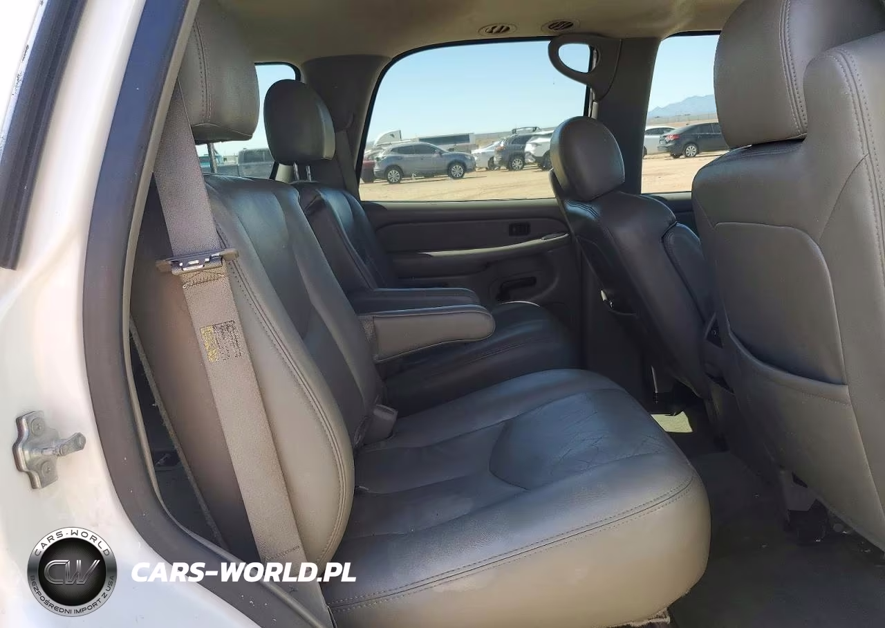 2005 Chevrolet Tahoe C1500 VIN:1GNEC13T95R105851 - 10