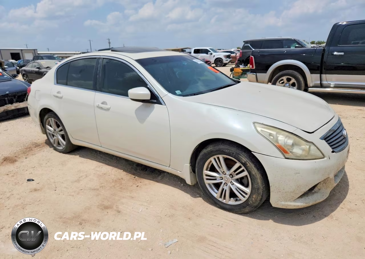 2015 Infiniti Q40 Base VIN:JN1CV6AR2FM650824 - 4
