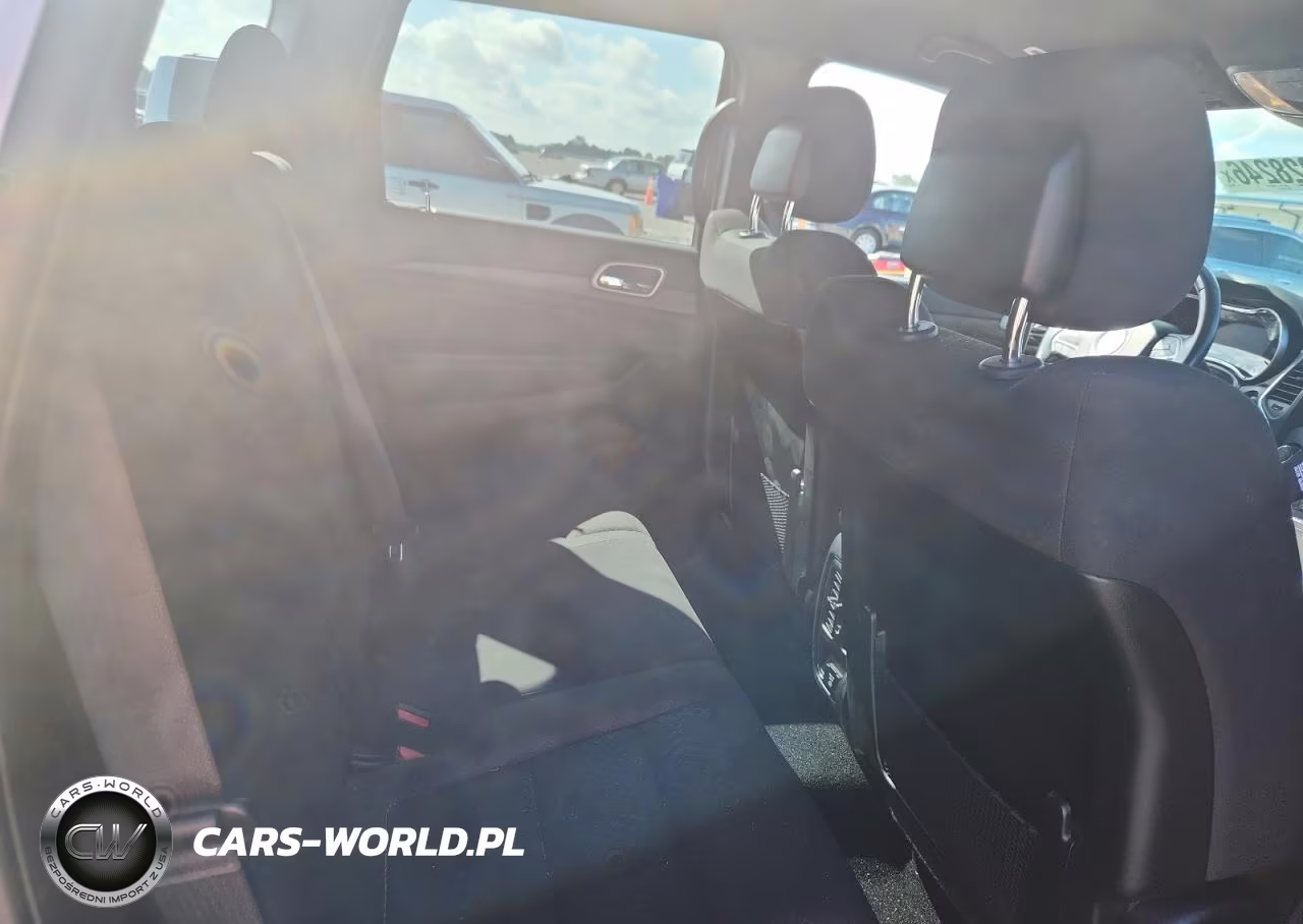 2021 Jeep Grand Cherokee Laredo VIN:1C4RJEAGXMC784639 - 11