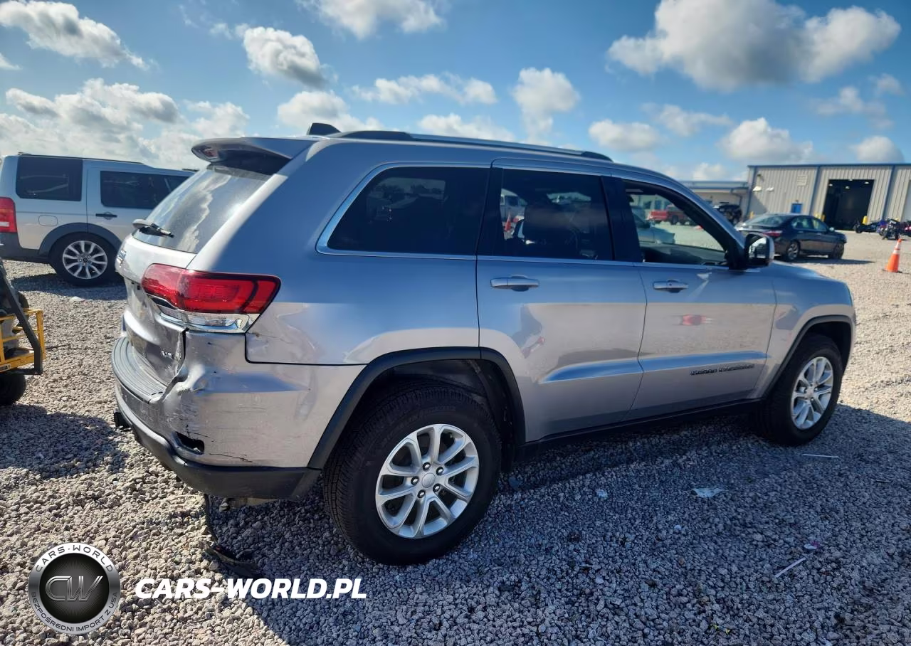 2021 Jeep Grand Cherokee Laredo VIN:1C4RJEAGXMC784639 - 3